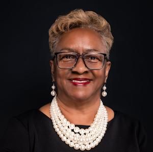 Meet your Posher, Dorothy